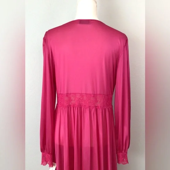 Vtg Shadowline Nylon Robe